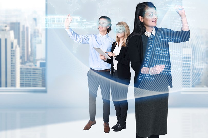 工作X射线的员工