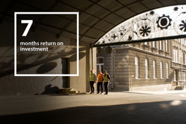 3人行进卡尔斯贝格